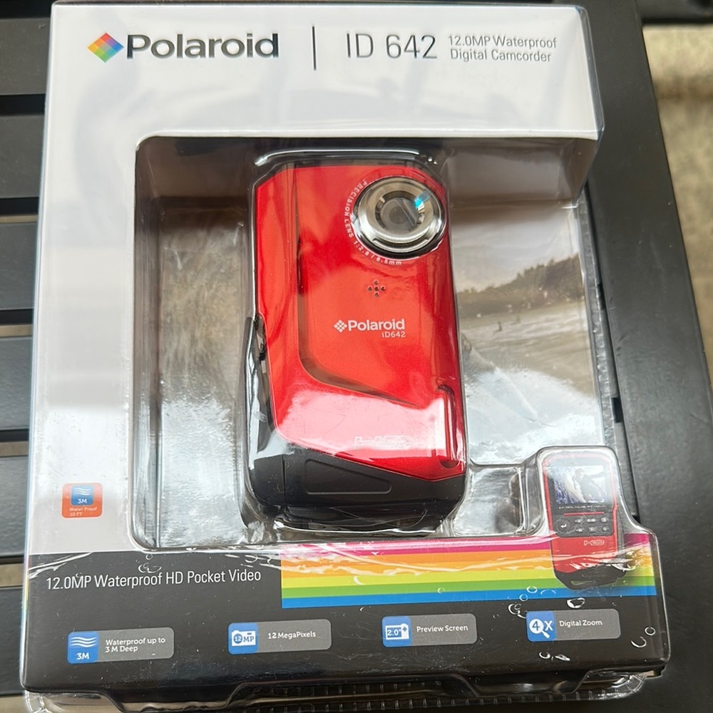 Polaroid ID642 Red Digital Camcorder